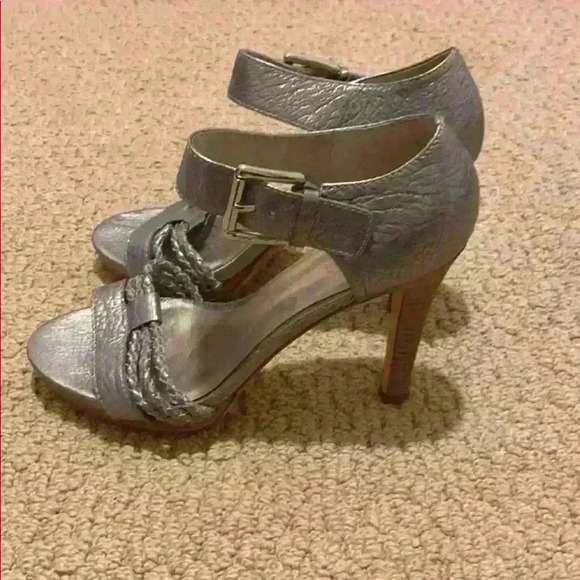 Coach heels - Picture 2 of 7